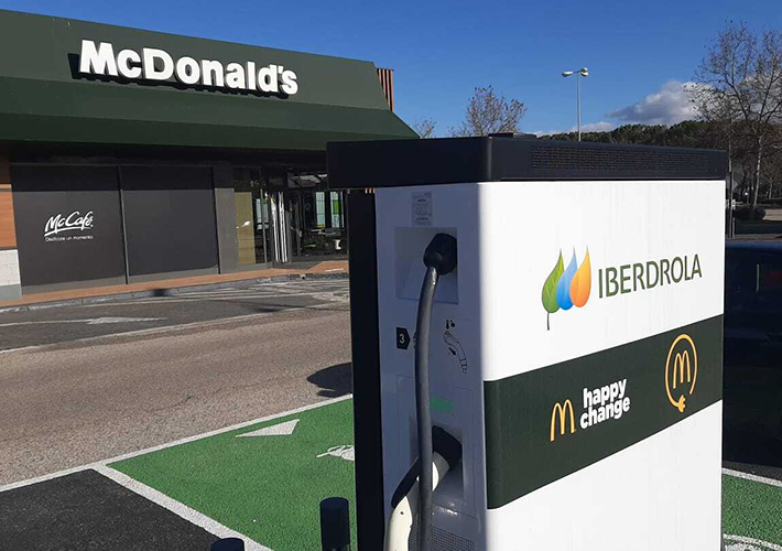 Foto Iberdrola y McDonald´s consolidan su acuerdo por la movilidad sostenible.